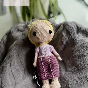 Virkad rapunzel docka - Runt 25cm mer info kan man få via min insta skicka ett dm för det :)