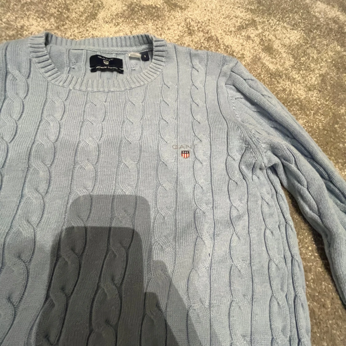 Ljusblå kabelstickad tröja från Gant - 1