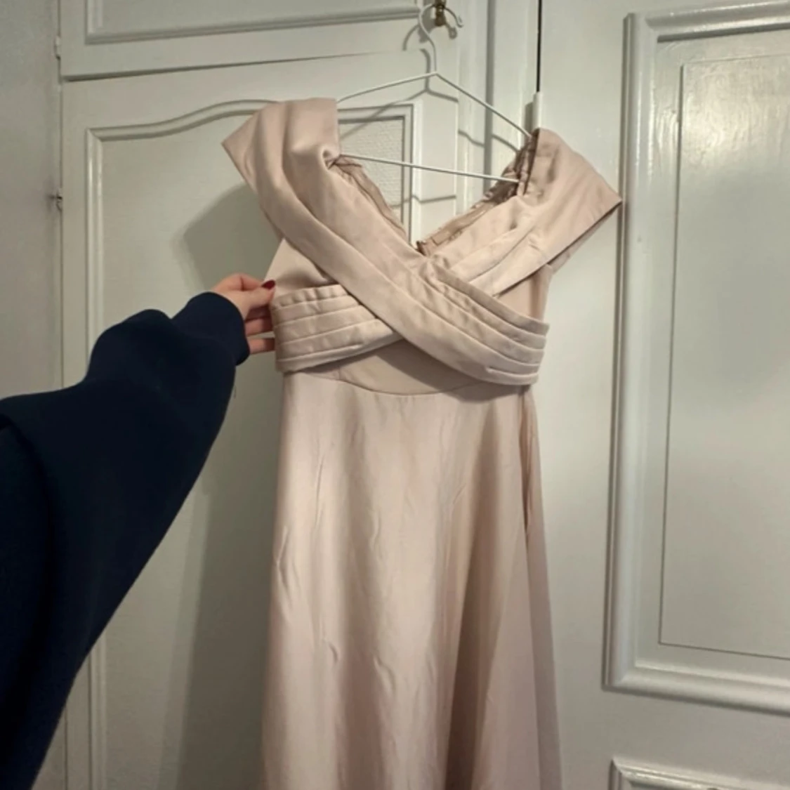 Champagnefärgad långklänning - 2