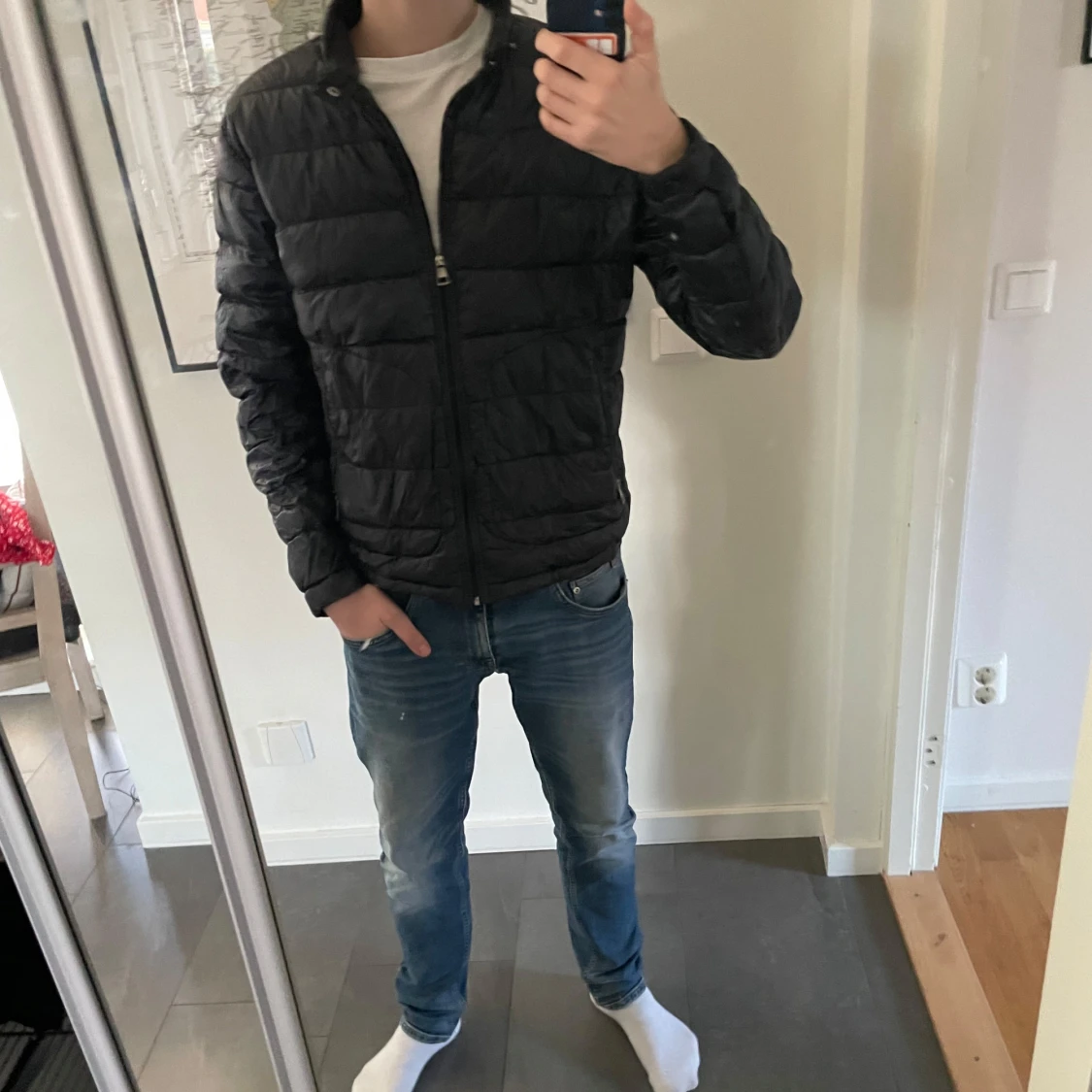 Svart pufferjacka från Moncler