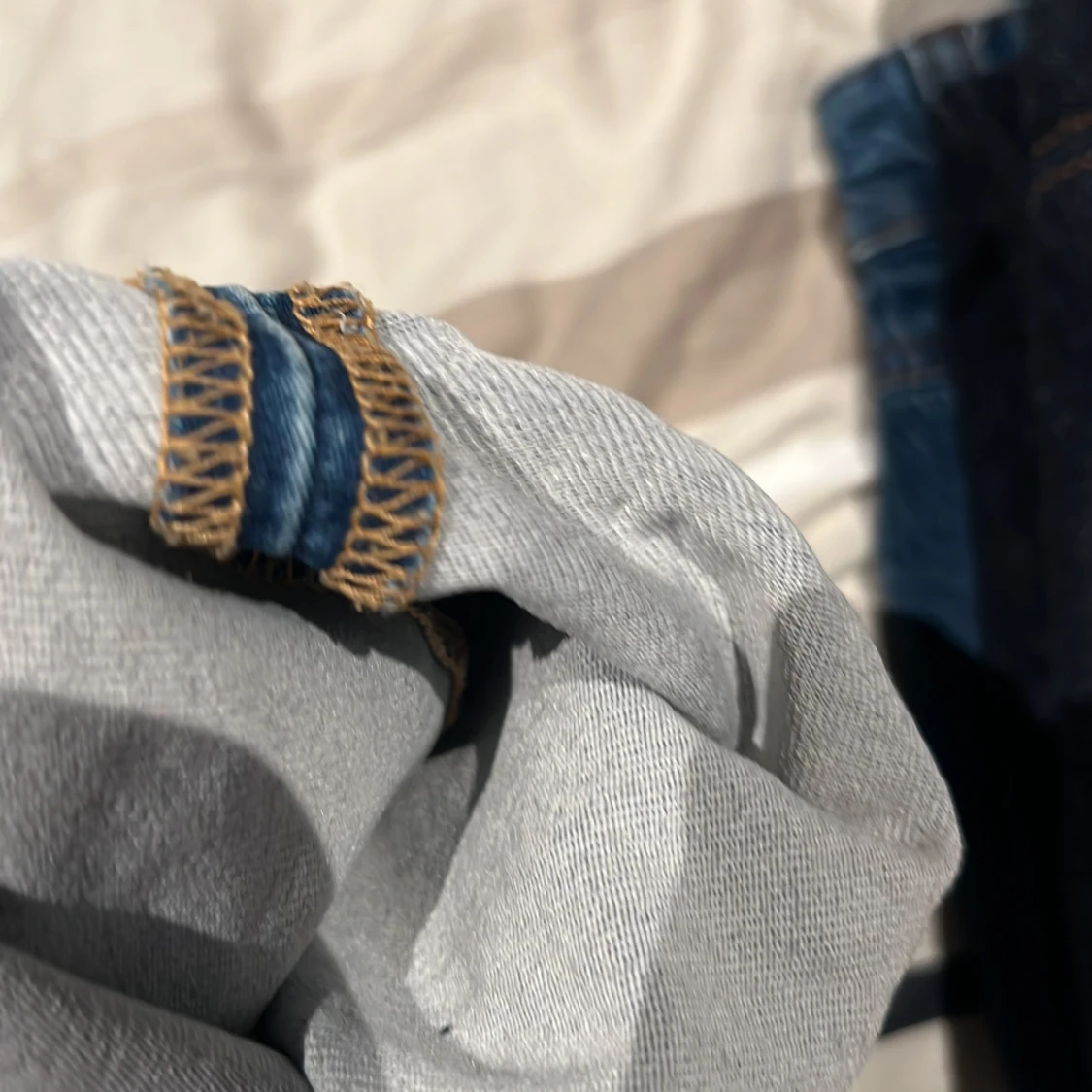 Ljusblå jeansbyxor från H&M - 4