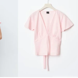 SÖKER - Söker denna ljusrosa topp från Gina i storlek xs skriv gärna om ni har en 