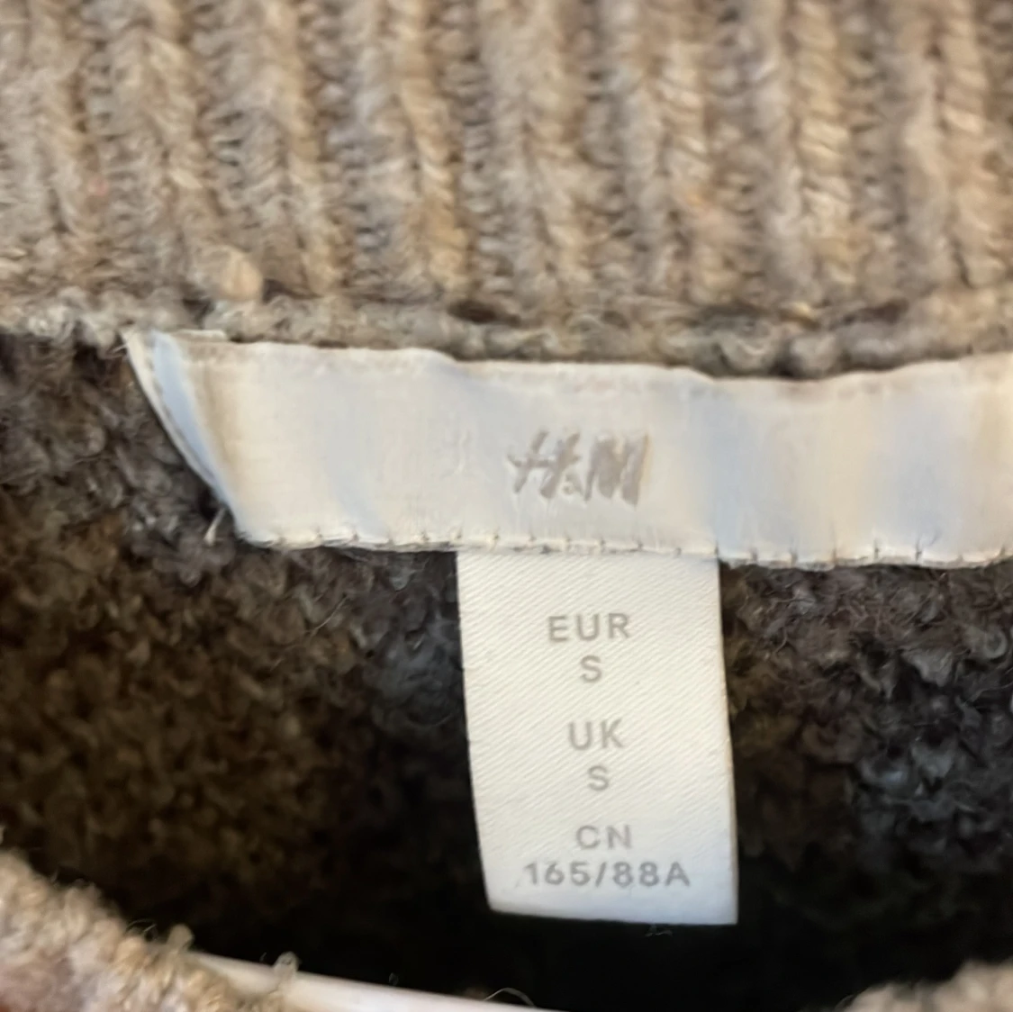 Stickad leopardmönstrad tröja - 2