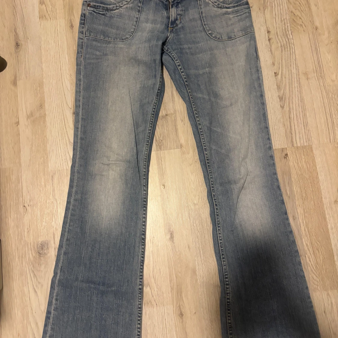 Blå bootcut jeans från Lee - 1