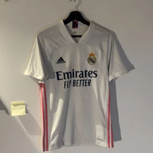  Real Madrid fotbollströja - Real Madrid tröja i mycket bra skick