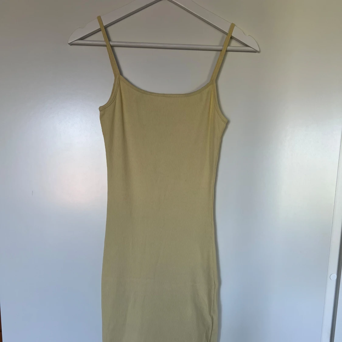 Ribbad långklänning - 1