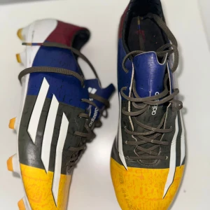 Blaugrana Adidas F50 Adizero Messi Champions League  - Blaugrana Adidas F50 Adizero Messi Champions League. Retro adidas boots that Messi wore in 2014-2015 Champions League games 