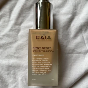 Caia dewy drops 20W - Mer än hälften kvar. Nyansen 20W