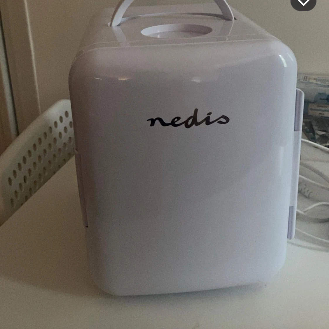 Sminkkylskåp från Nedis - 2