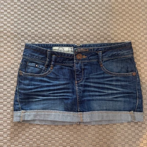 Lågmidjad jeans kjol 🌺😍 - Så fin jeans kjol med låg midja 💛🍓 perfekt till sommaren!!