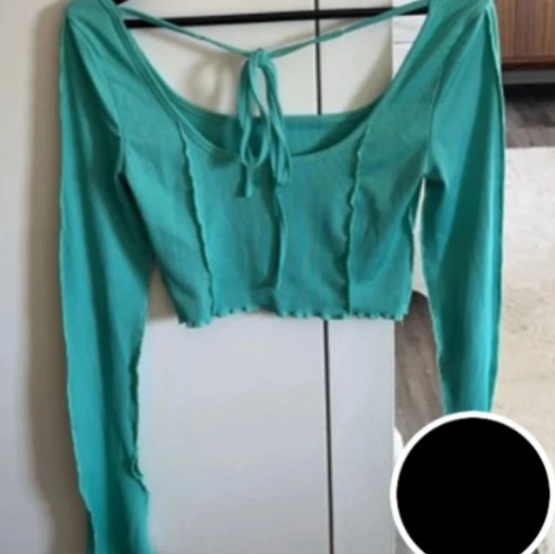 Turkos croppad långärmad topp med knyt - 1