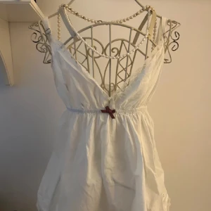 Oss Molly topp - Säljer den här jätte söta toppen inför sommaren