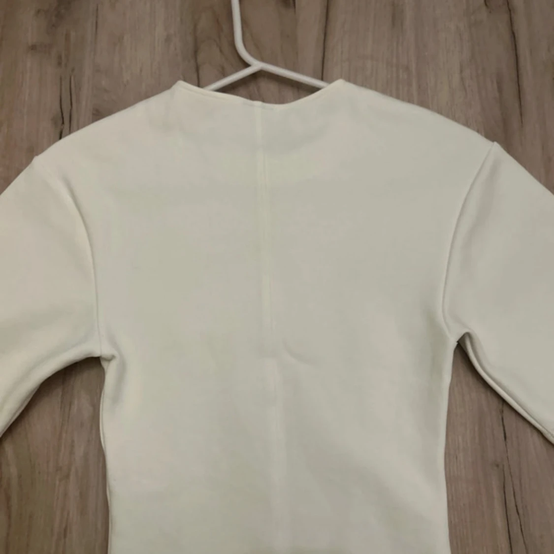 Vit croppad topp  - 2