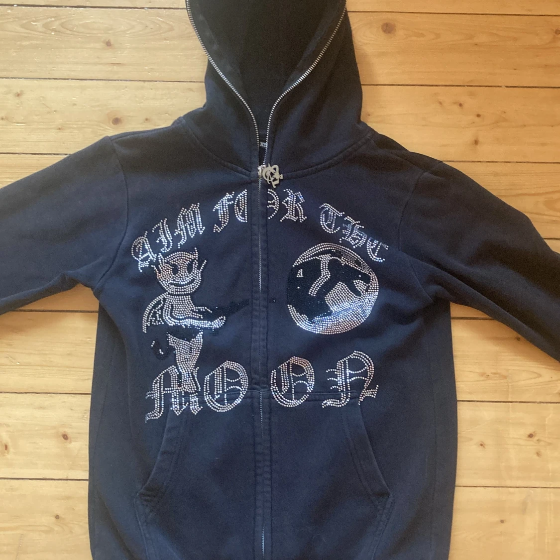 Svart hoodie Aim For The Moon XS - 1