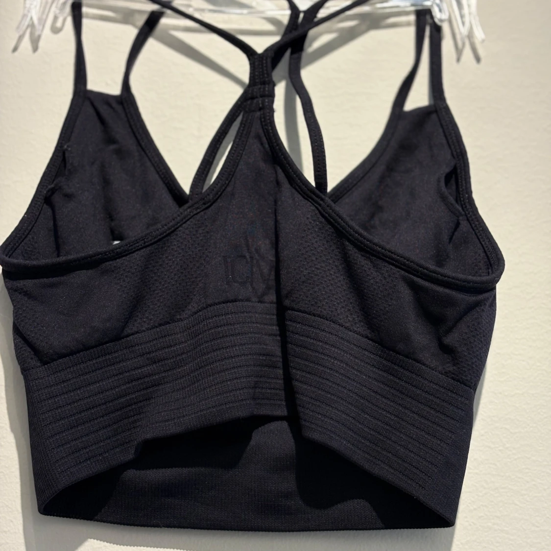 Svart linnetopp från ICANIWILL - 2