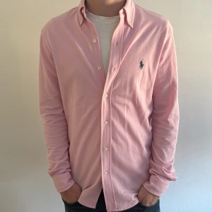 Ralph Lauren Skjorta - - Condition: 10/10 - Color: Pink- Size: S - Retail price: 1749 SEK