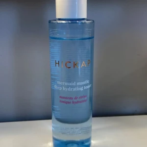 Hickap toner  - Fri frakt just nu 😍 Hickaps blåa toner ”hydrating toner”. Testad några få gånger :) 