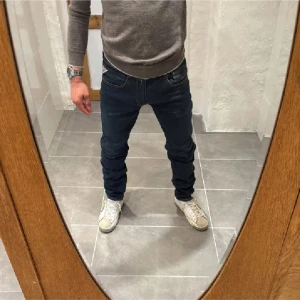 Replay jeans  - Ett par snygga jeans från Replay i storlek W31 L34 i modellen Anbbas 