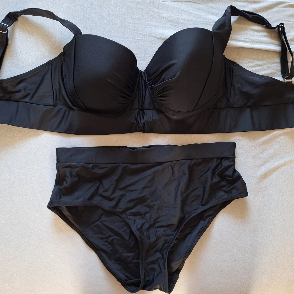 Svart bikini med dragkedja, strl 38