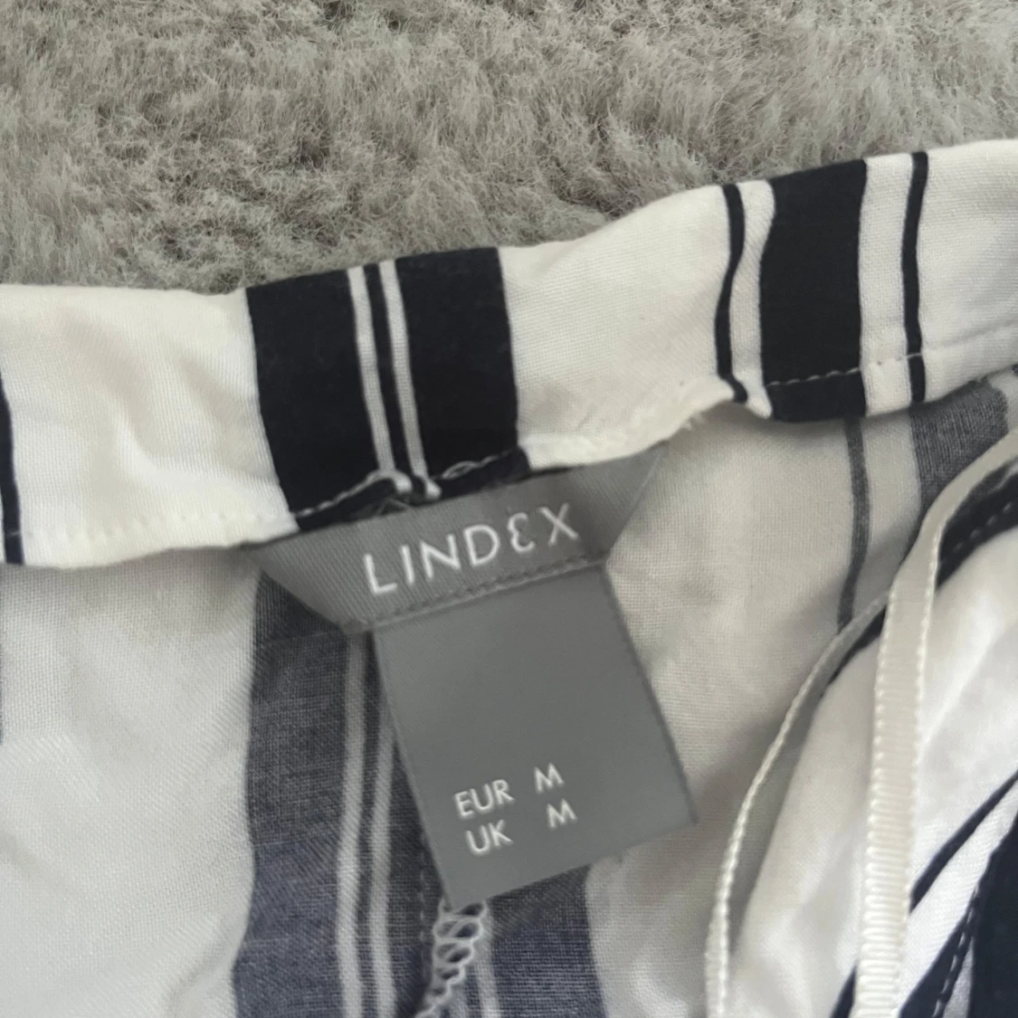 Randig långärmad skjorta från Lindex - 1