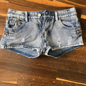 Lågmidjade jeansshorts - Supersnygga💗