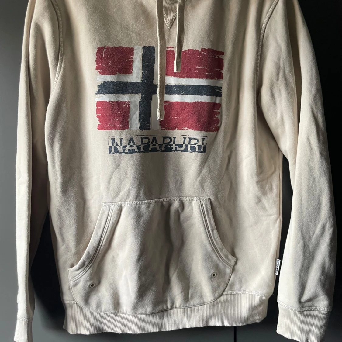 Beige hoodie från Napapijri
