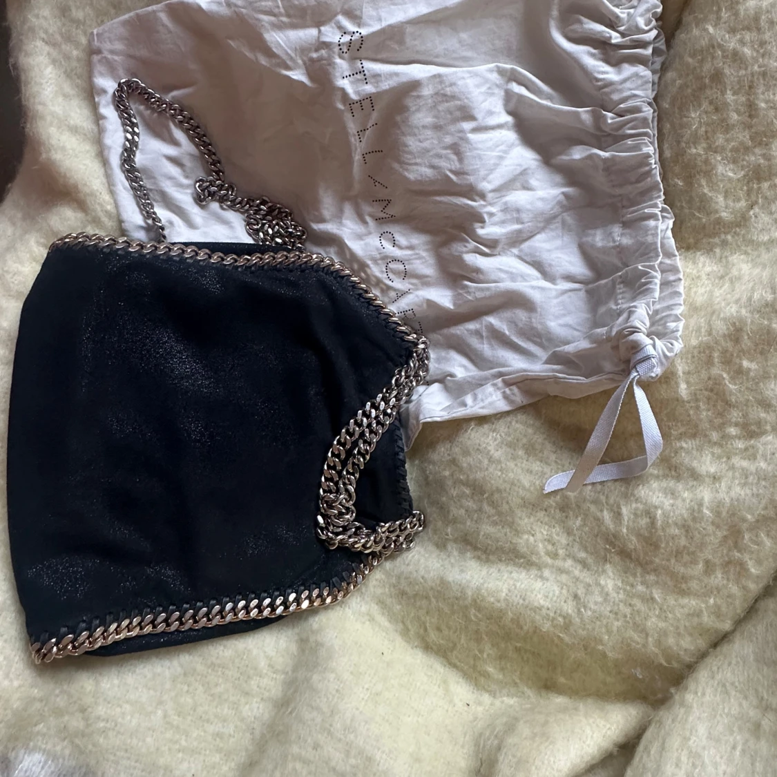 Svart axelväska från Stella McCartney - 3