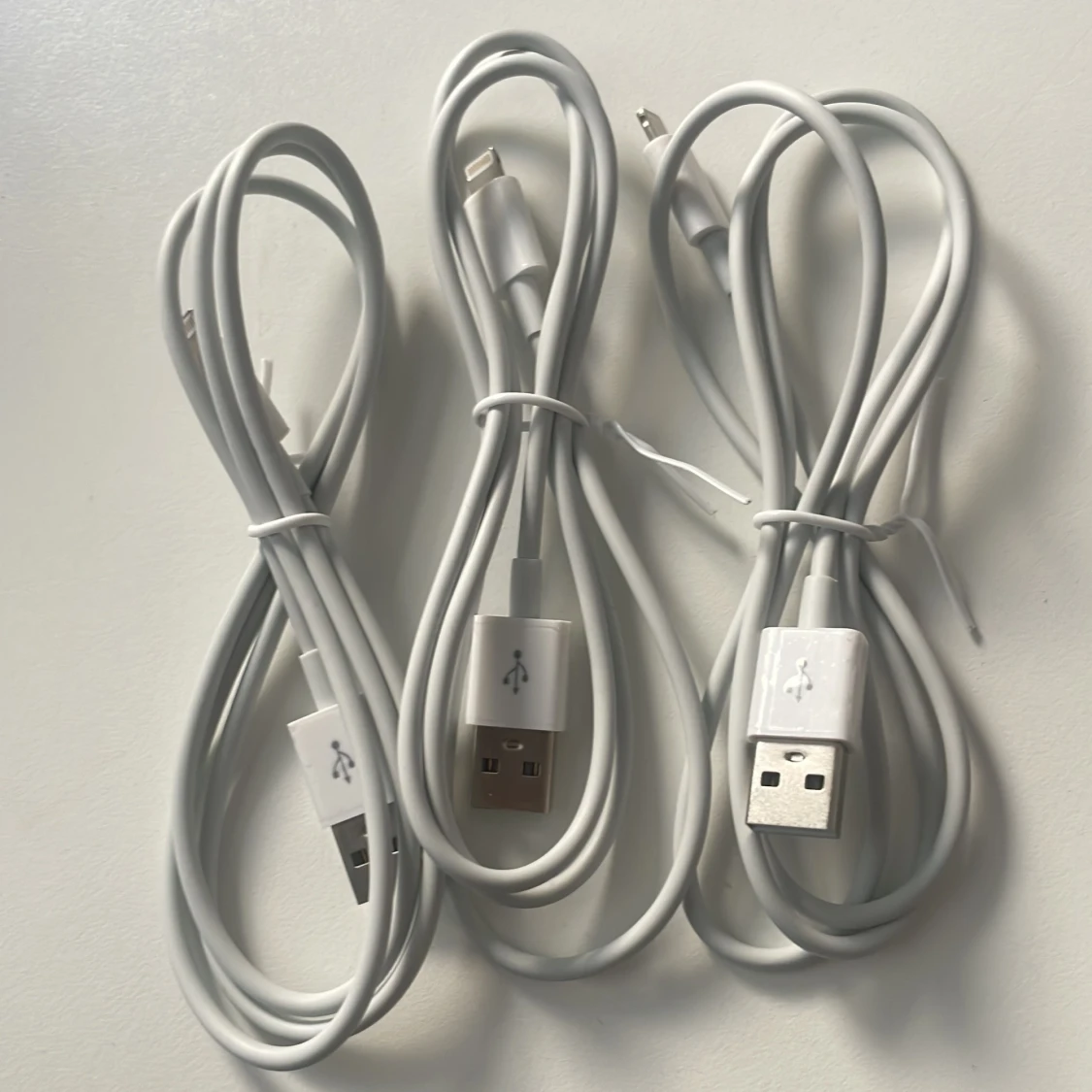 nya & oanvända iPhone-laddare 1m (Lightning-USB, 3-pack)
