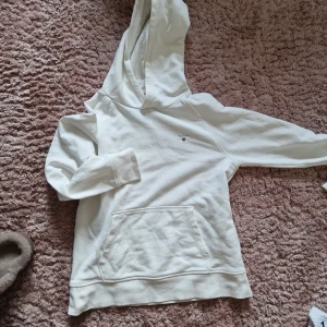 Gant hoodie - Hej säljer min gant hoodie hör av er för frågor mvh Anton 