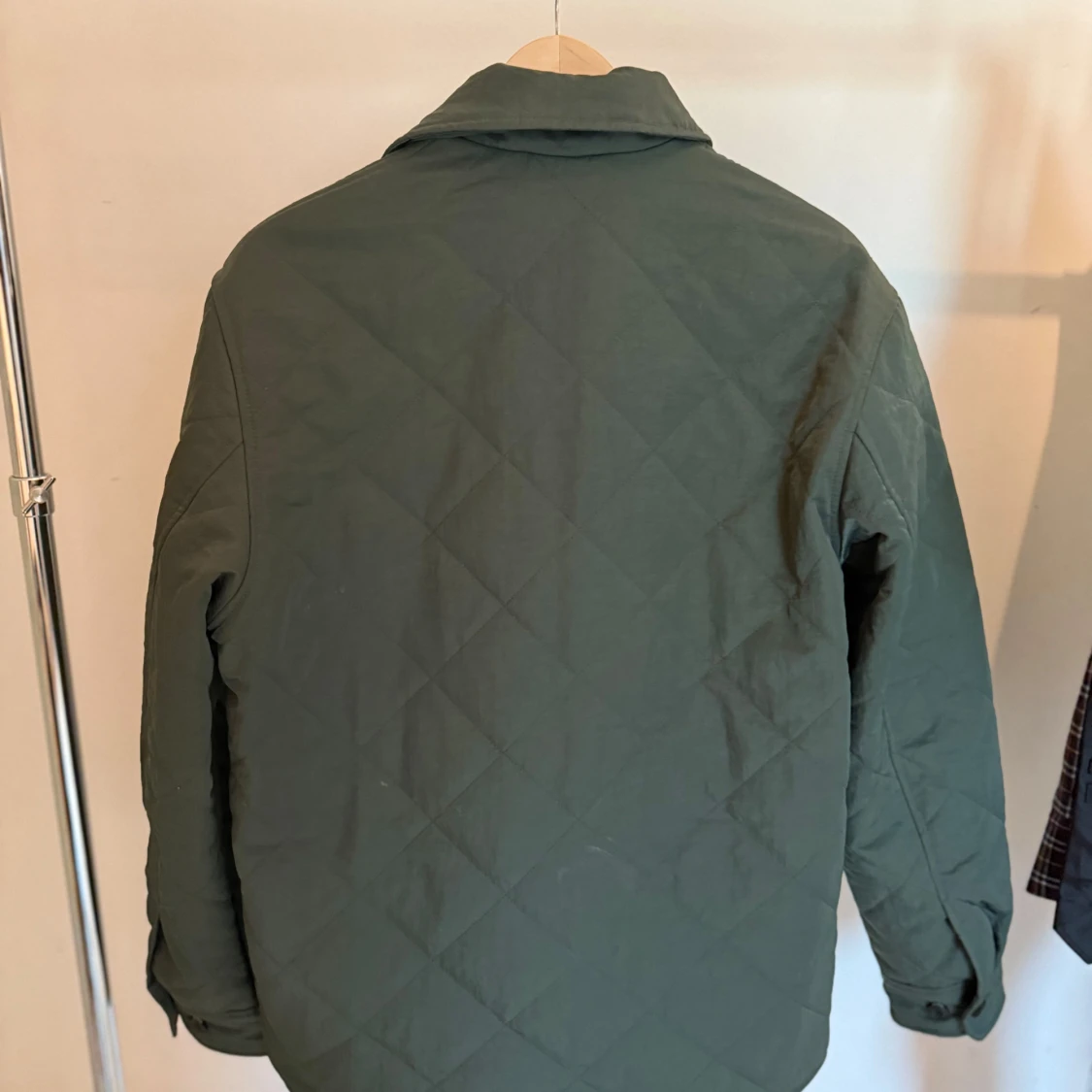 Quiltad grön jacka från Samsøe Samsøe - 1