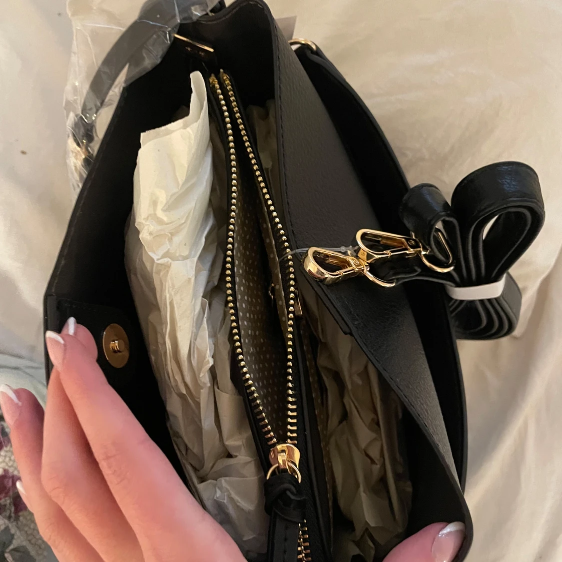 Svart axelväska från Lycke Oslo - 3