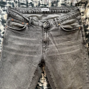 Woodbird jeans  - Säljer mina jeans då de ej kommer till användning längre. Bra skick! Bara att skriva om du har frågor eller vill ha mer bilder.🙌🏻  W33/L32  Nypris 1000kr