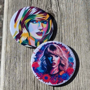 Taylor Swift pins - Pins med Taylor Swift.