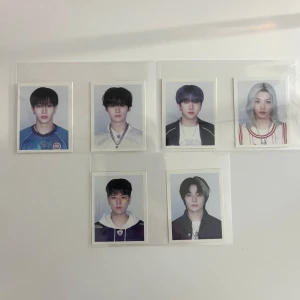 Stray kids ID kort - Alla ID kort är nya utan skador! Skriv till mig gällande pris och frågor! Billigare via Swish, köpare står för frakten