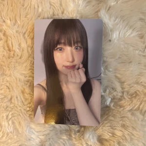 haewon nmixx photocard - photocard i bra skick , köpt för en vecka sedan.