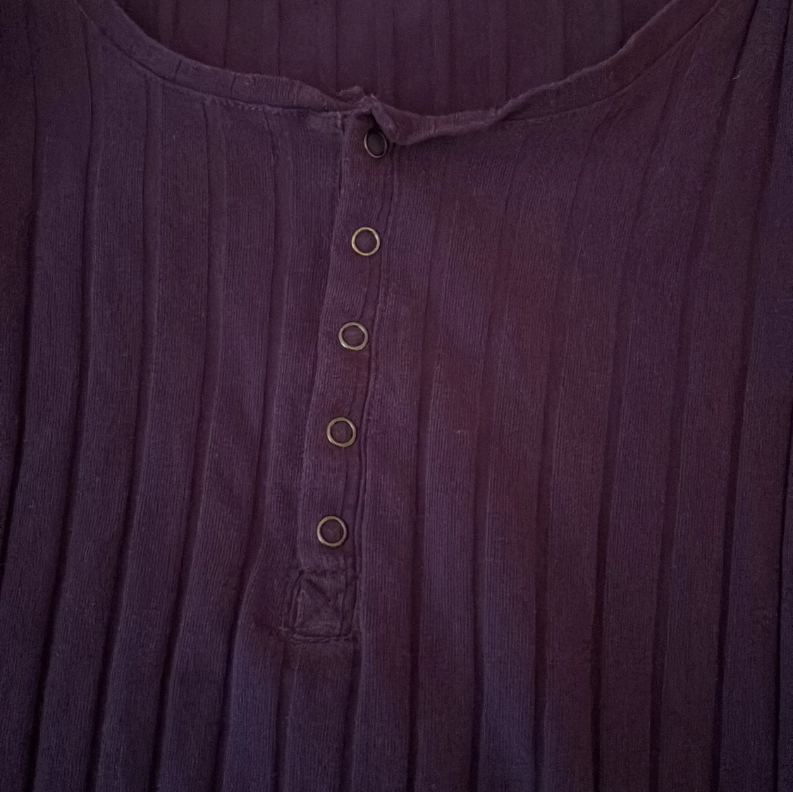 Mörklila ribbad långärmad topp - 2