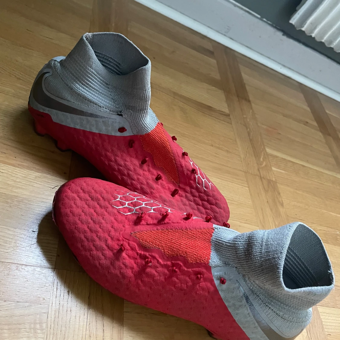 Nike hypervenom 3 röda