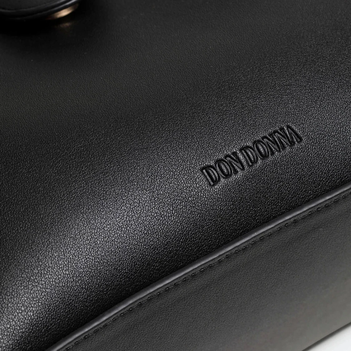 Svart axelväska från Don Donna - 3