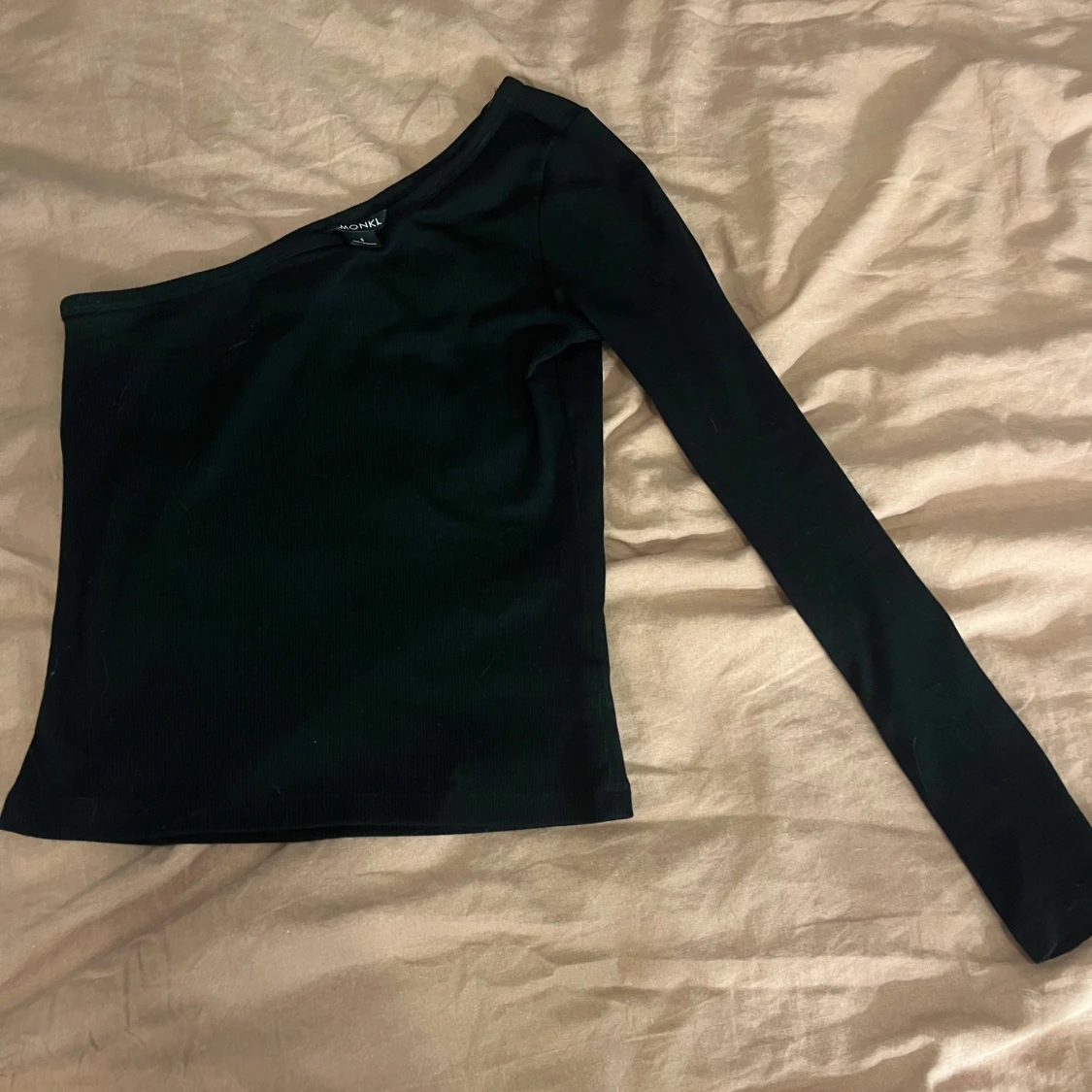 Svart asymmetrisk tröja - 1