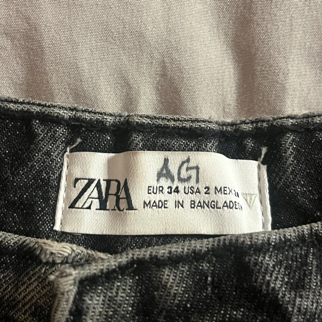 Svarta jeansshorts från Zara - 2