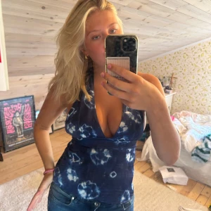 Zara topp - Skitsnygg topp från Zara ! Storlek 36/38