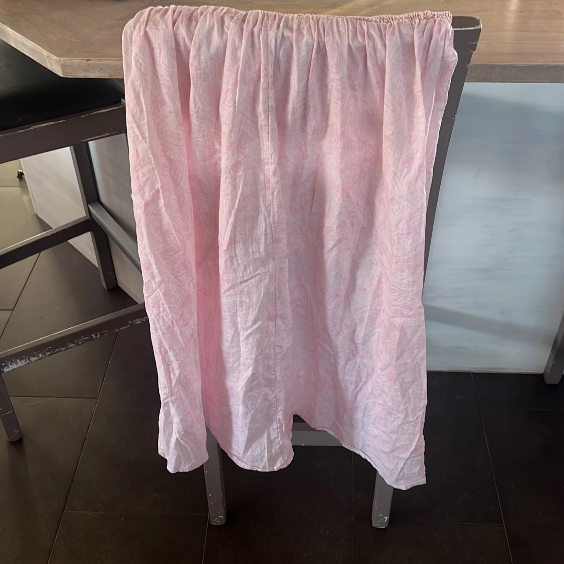 Ljusrosa långkjol från Gina Tricot - 1