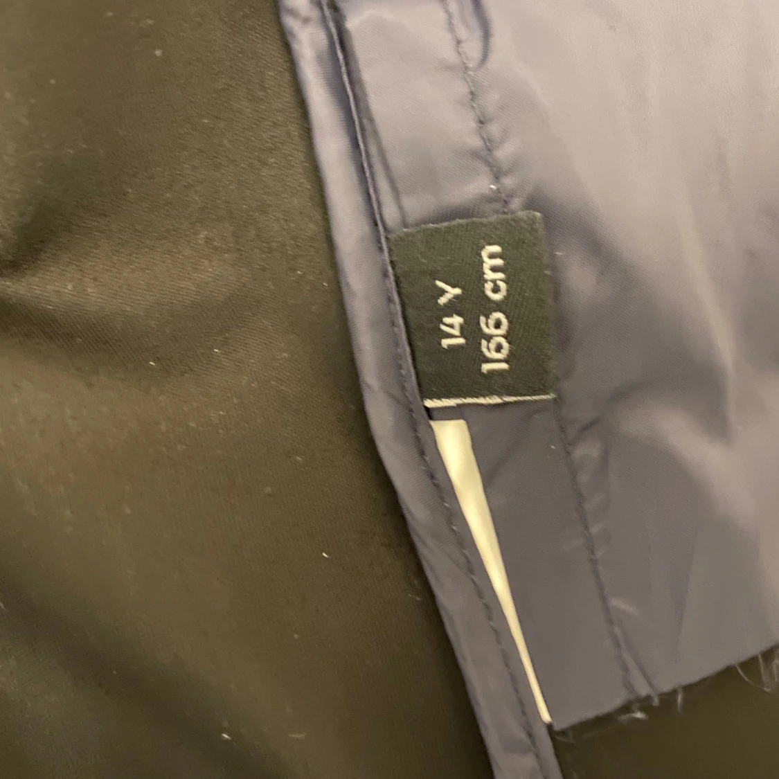 Mörkblå vindjacka från Colmar - 4