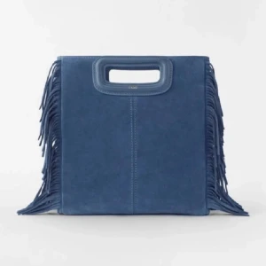 Maje väska - Intressekoll på min maje väska som tyvärr inte kommer till användning. Köpt i en majebutik i Paris, därav vet jag att den är äkta. Inga defekter. Långt band och dust bag kommer till. Nypris 235 euro, vilket motsvarar 2600 kr. 