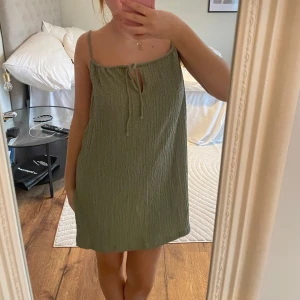 Grön box klänning - Suuuuuper skön grön klänning❤️ perfekt till sommaren🩵