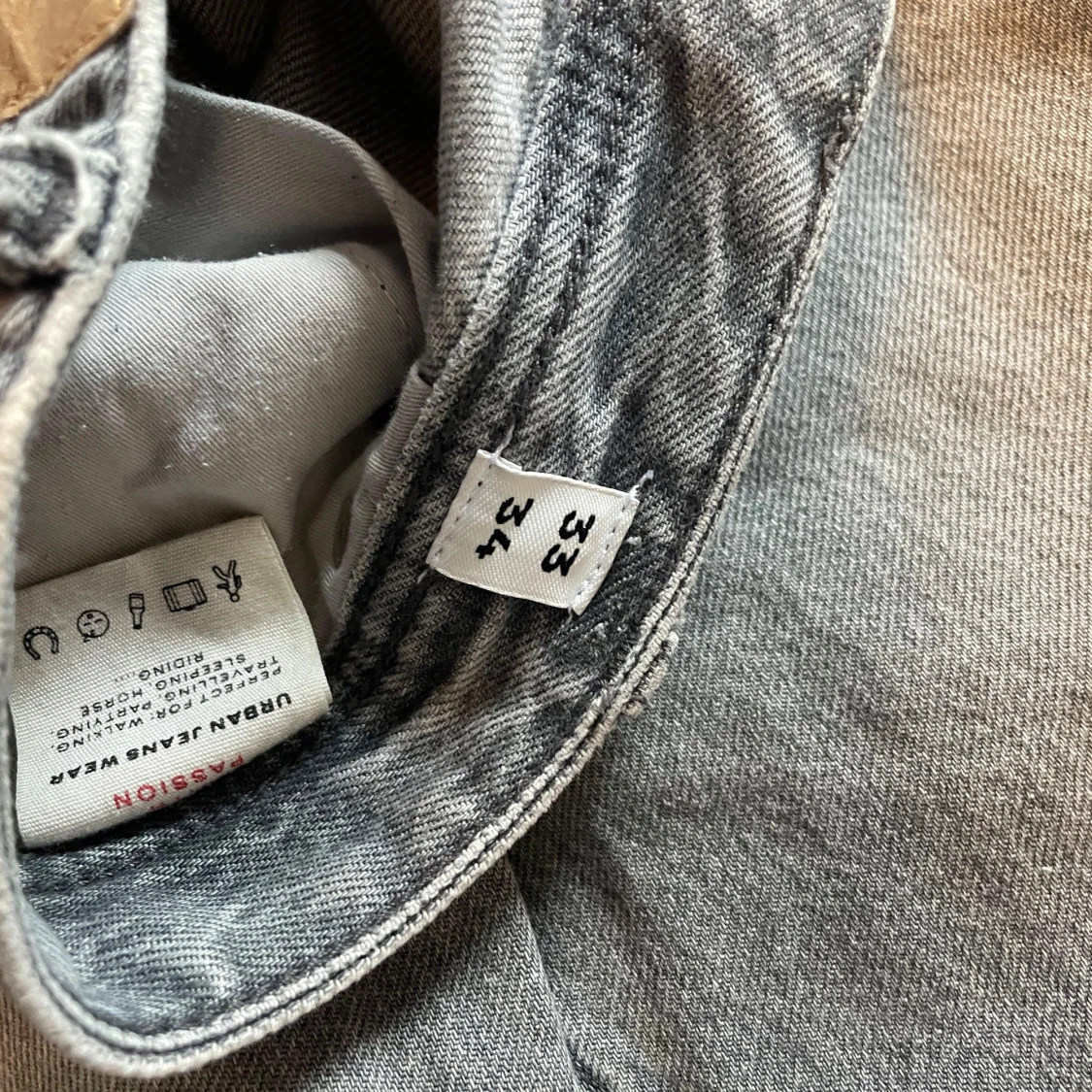 Grå jeansbyxor - 3