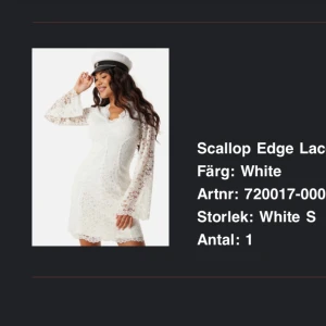 STUDENTKLÄNNING - Superfin studentklänning, som enbart är använd 1 gång. Köpt på bubbleroom för 699 kr!🌸