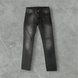 Nudie Jeans - Nudie Jeans grim tim // 30/32 // Kontakta för mer info och bilder!🙌🏻