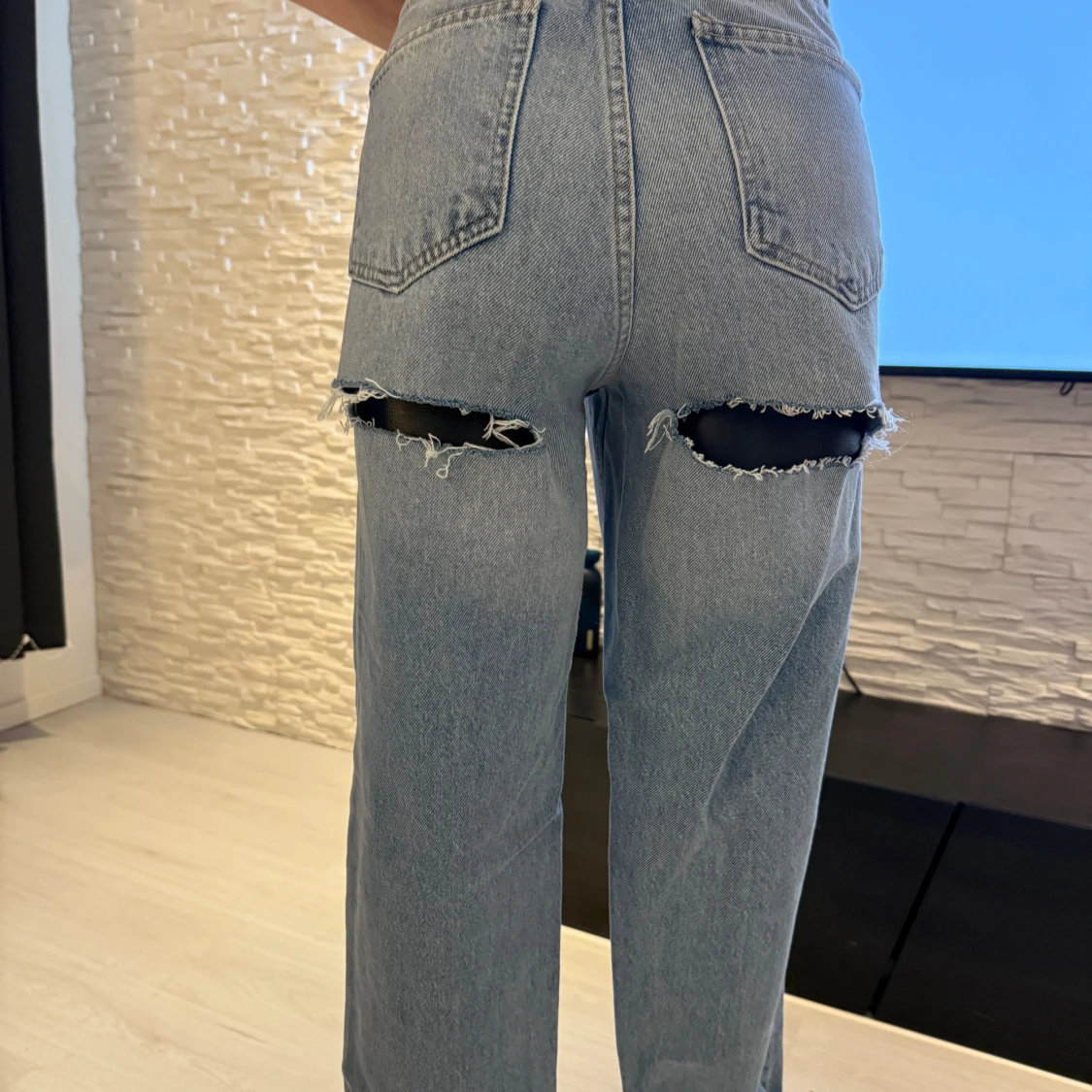 Blå högmidjade jeans - 4