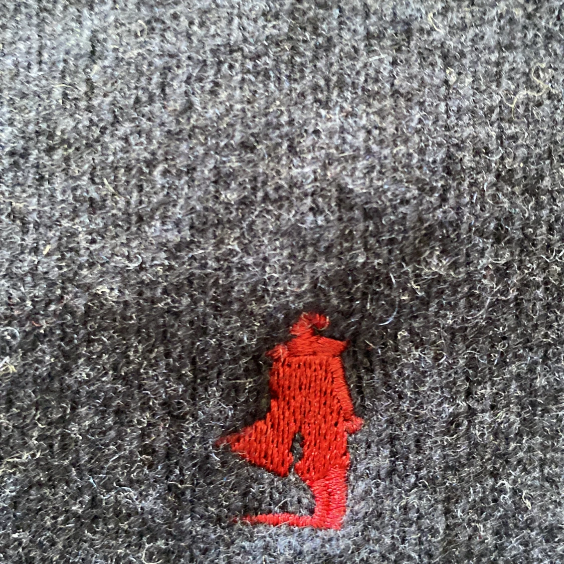 Mörkblå ulltröja från MCS - 1